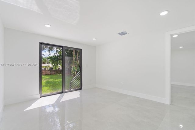 4800 SW 61st Ave, Davie, FL 33314