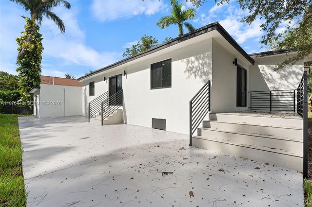 4800 SW 61st Ave, Davie, FL 33314