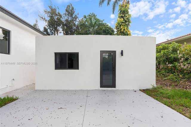 4800 SW 61st Ave, Davie, FL 33314