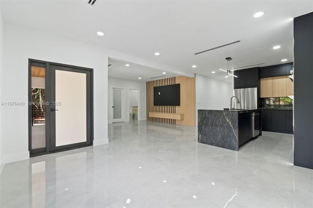 4800 SW 61st Ave, Davie, FL 33314