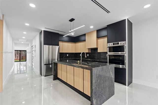 4800 SW 61st Ave, Davie, FL 33314