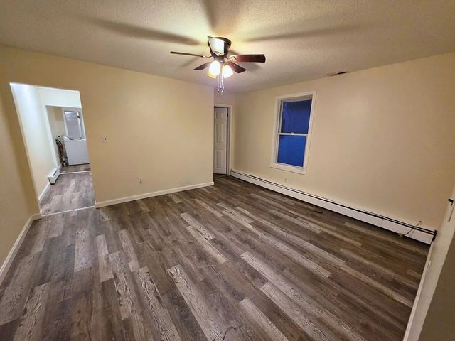 18 Barclay St 2, Lowell, MA 01851