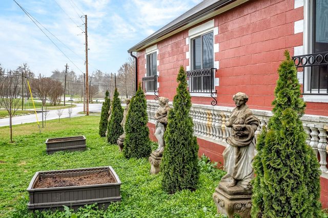 131 Old Morrison Rd, Mcminnville, TN 37110