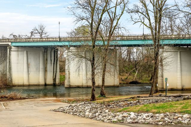 131 Old Morrison Rd, Mcminnville, TN 37110