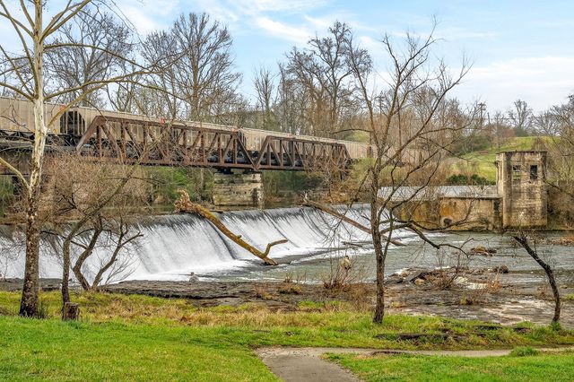 131 Old Morrison Rd, Mcminnville, TN 37110