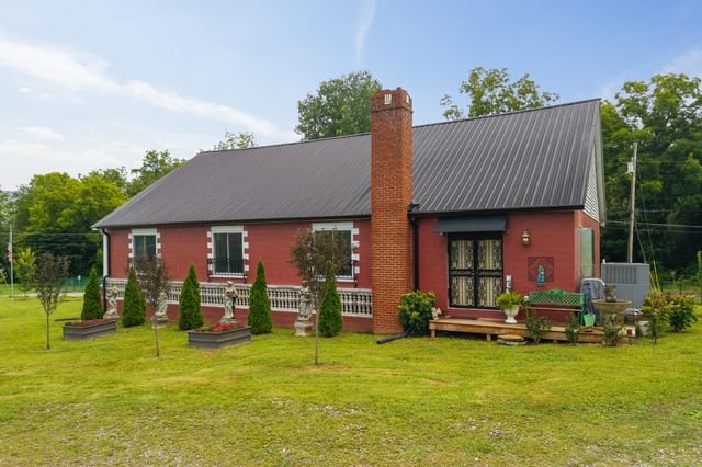 131 Old Morrison Rd, Mcminnville, TN 37110