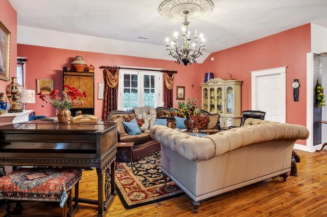 131 Old Morrison Rd, Mcminnville, TN 37110