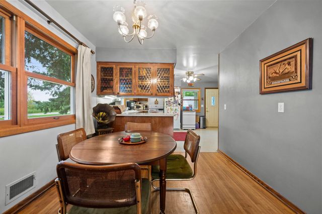 8225 20th Avenue, Lino Lakes, MN 55038
