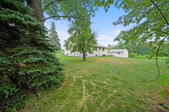 8225 20th Avenue, Lino Lakes, MN 55038