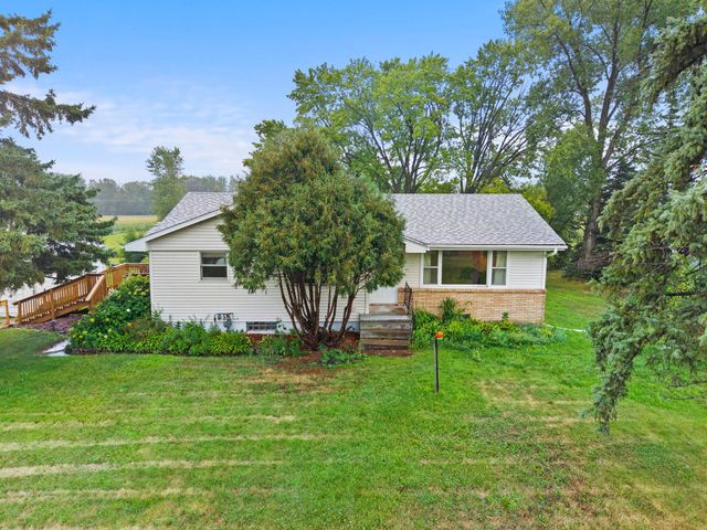 8225 20th Avenue, Lino Lakes, MN 55038