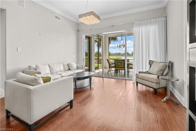2714 Callista CT 103, Naples, FL 34114