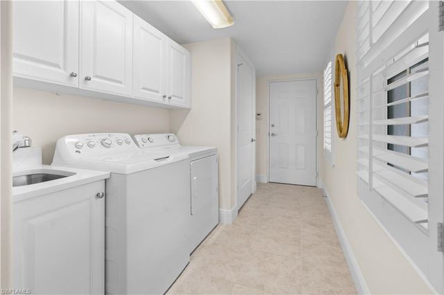 2714 Callista CT 103, Naples, FL 34114