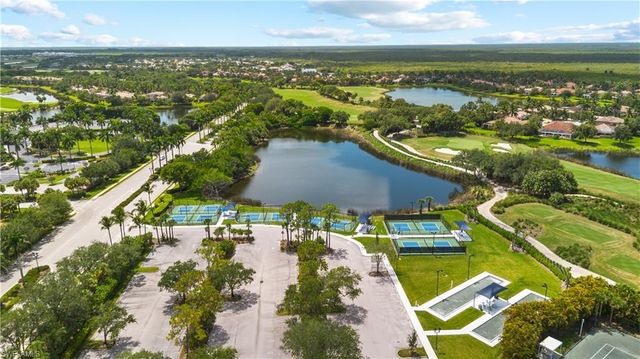 2714 Callista CT 103, Naples, FL 34114