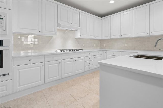 2714 Callista CT 103, Naples, FL 34114