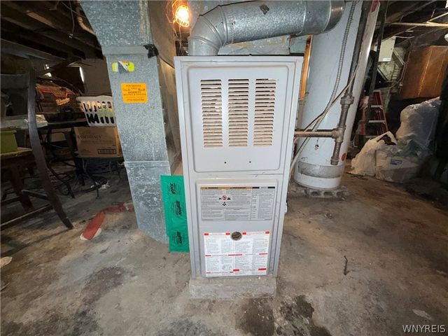 25 Chadduck Avenue, Buffalo, NY 14207