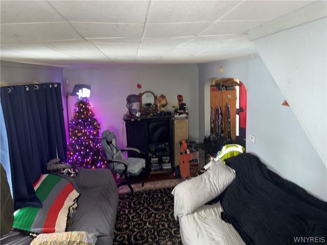 25 Chadduck Avenue, Buffalo, NY 14207