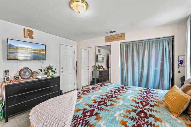 918 Brandi Way, Central Point, OR 97502