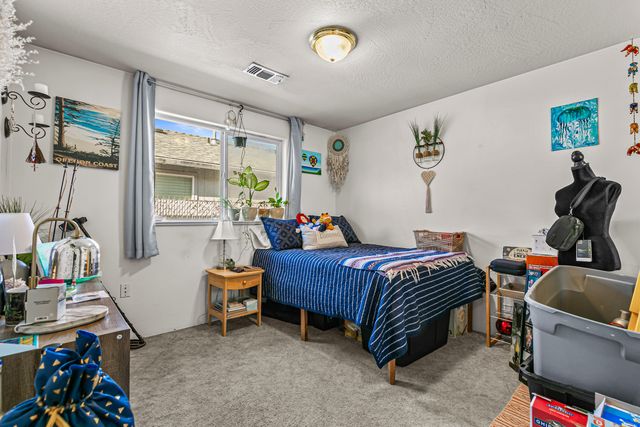 918 Brandi Way, Central Point, OR 97502