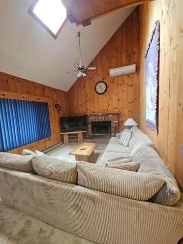 44 Villager Loop Road, Dover, VT 05356