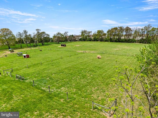 1725 GOOSETOWN RD, Coatesville, PA 19320