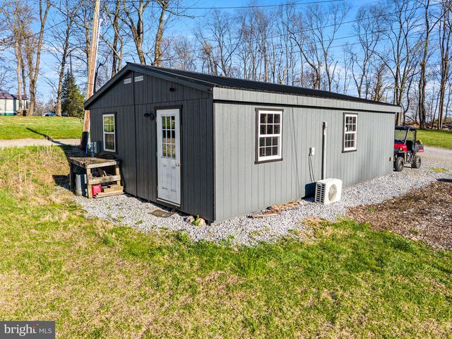 1725 GOOSETOWN RD, Coatesville, PA 19320