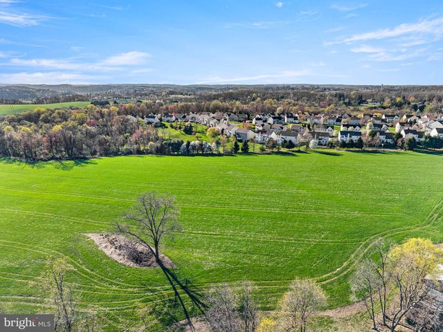 1725 GOOSETOWN RD, Coatesville, PA 19320