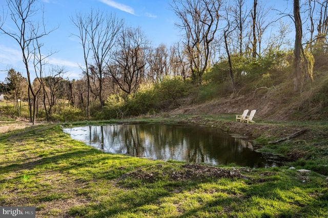 1725 GOOSETOWN RD, Coatesville, PA 19320
