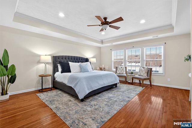 4 Generals Lane, Totowa, NJ 07512