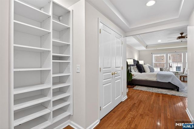 4 Generals Lane, Totowa, NJ 07512