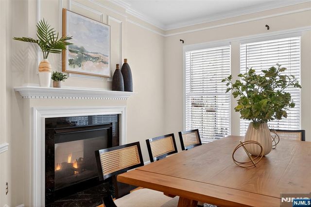 4 Generals Lane, Totowa, NJ 07512