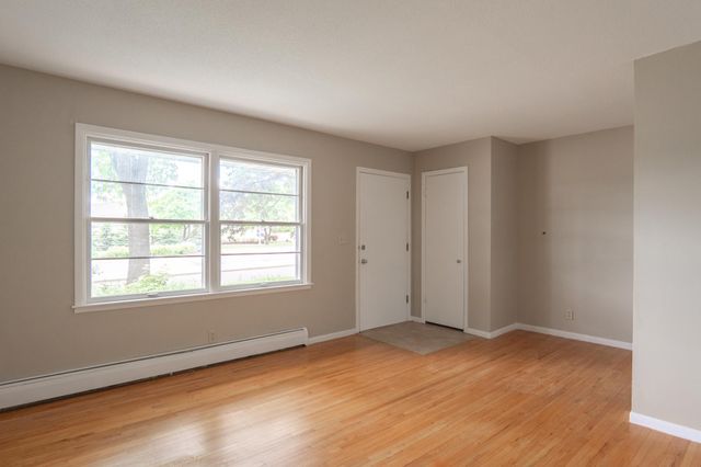 8011 80th Street S, Cottage Grove, MN 55016