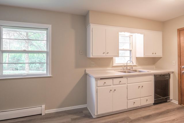 8011 80th Street S, Cottage Grove, MN 55016