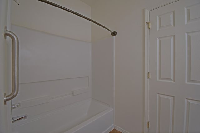 2916 McKinnon Way SW, Albuquerque, NM 87121