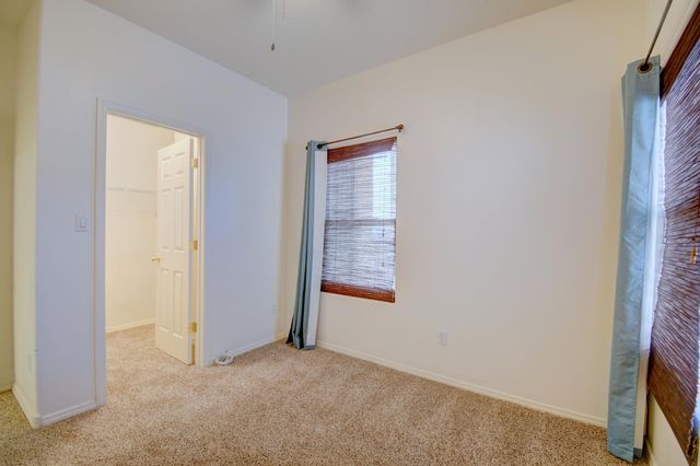 2916 McKinnon Way SW, Albuquerque, NM 87121