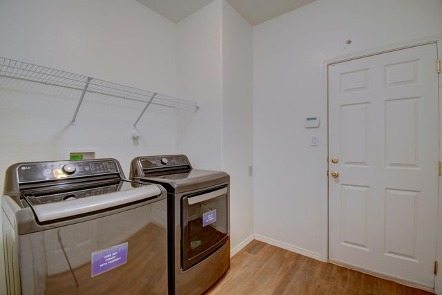 2916 McKinnon Way SW, Albuquerque, NM 87121