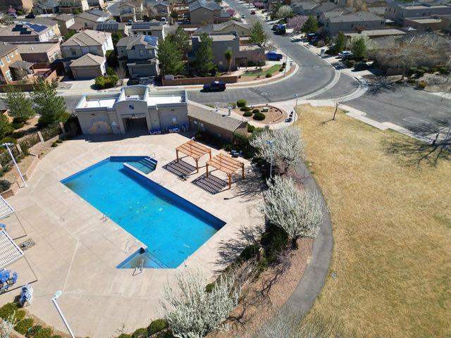 2916 McKinnon Way SW, Albuquerque, NM 87121