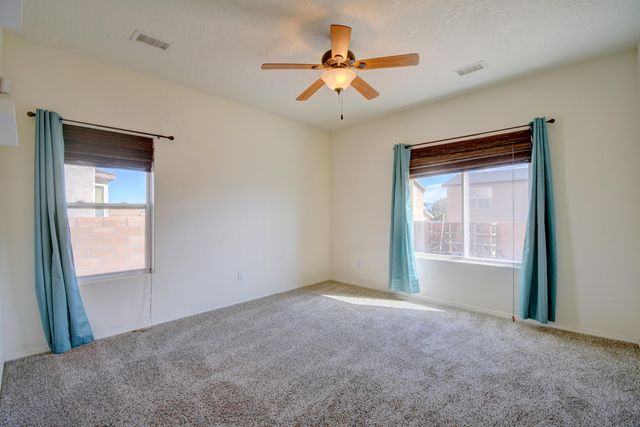 2916 McKinnon Way SW, Albuquerque, NM 87121