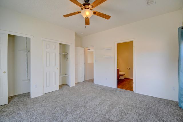 2916 McKinnon Way SW, Albuquerque, NM 87121