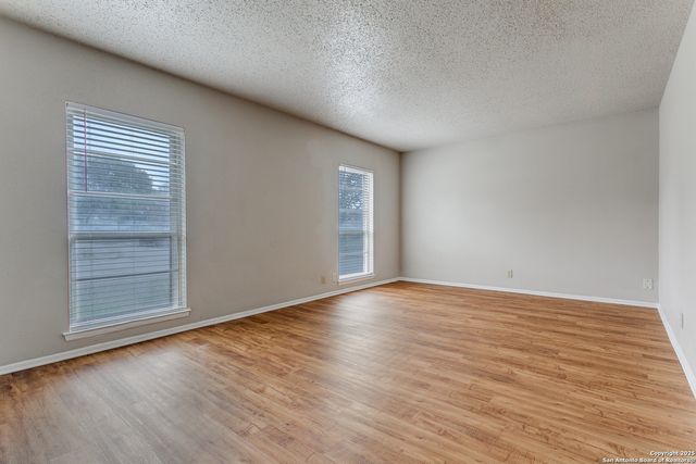 2803 Fred Haise, Kirby, TX 78219