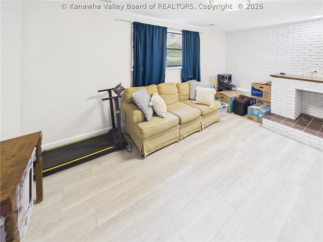 103 Leisure Lane, Huntington, WV 25705