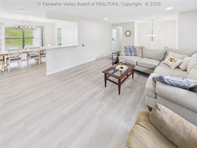 103 Leisure Lane, Huntington, WV 25705