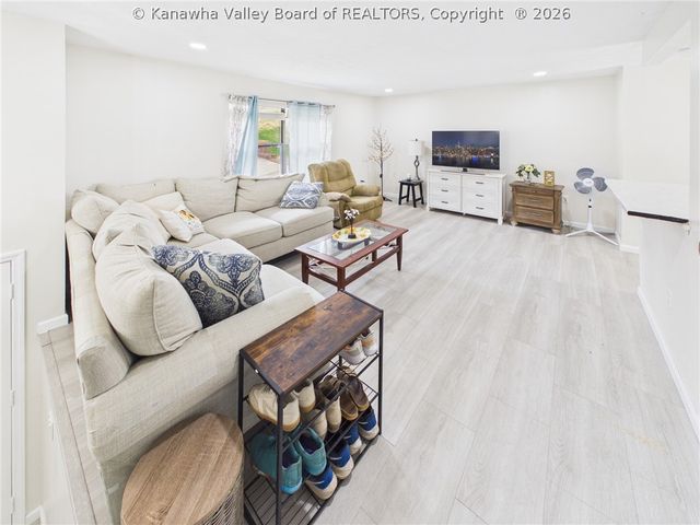 103 Leisure Lane, Huntington, WV 25705