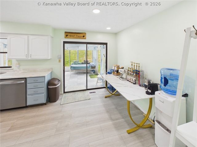 103 Leisure Lane, Huntington, WV 25705