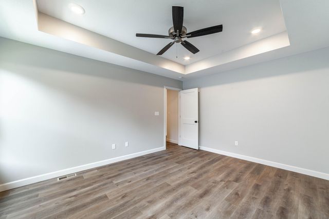 5104 MODESTO DR, Columbia, MO 65203