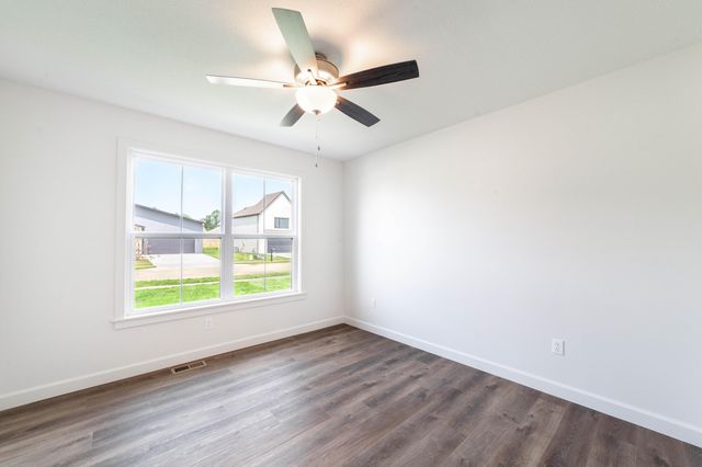 5104 MODESTO DR, Columbia, MO 65203