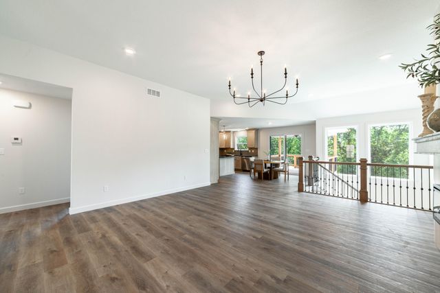 5104 MODESTO DR, Columbia, MO 65203