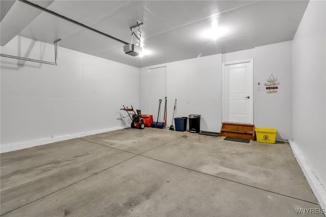 694 Pleasant View Drive, Lancaster, NY 14068