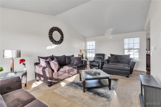 694 Pleasant View Drive, Lancaster, NY 14068