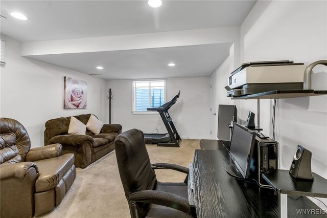 694 Pleasant View Drive, Lancaster, NY 14068