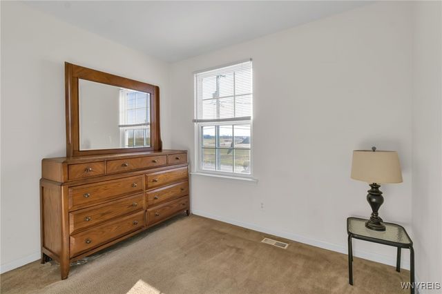 694 Pleasant View Drive, Lancaster, NY 14068